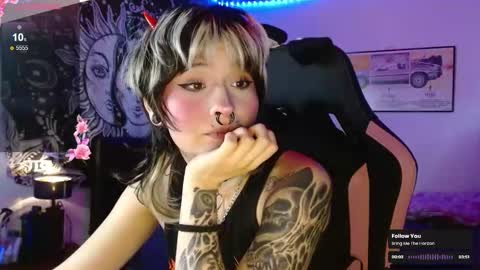 Neena Nyx online show from February 6, 9:28 pm