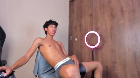 neitan online show from February 12, 6:33 pm