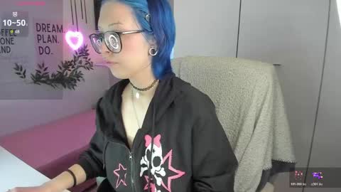 Kate online show from May 24, 8:59 pm