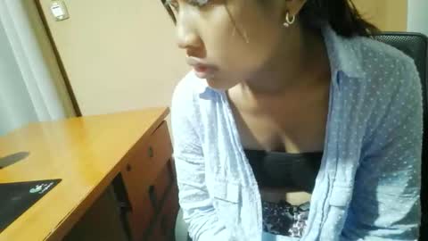 nelia_84 online show from May 5, 1:34 am