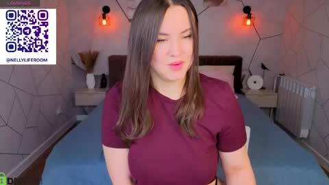nelie_evans online show from May 8, 10:10 am