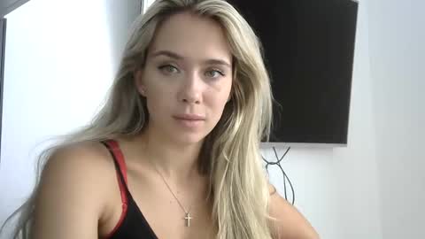 nelly_fortu online show from May 11, 11:50 am