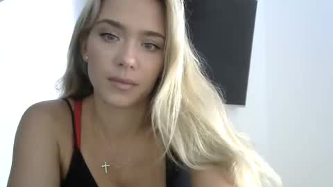 nelly_fortu online show from May 22, 11:06 am