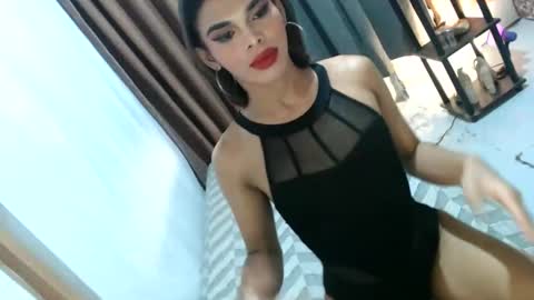 neomi online show from March 13, 8:12 pm