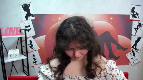 NeonilaLisova online show from December 5, 7:18 am