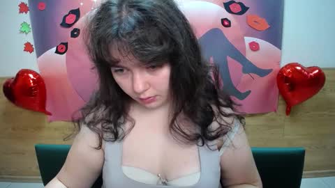 Snapshot of neonilalisova chatting on October 9, 5:46 am NeonilaLisova online show from October 9, 5:46 am
