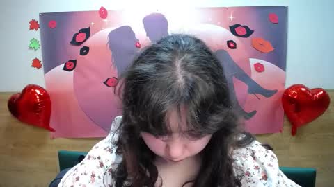 Snapshot of neonilalisova chatting on October 7, 11:17 am NeonilaLisova online show from October 7, 11:17 am