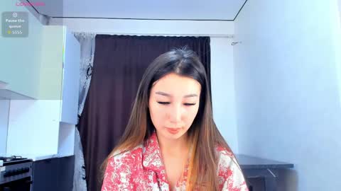 Sakura online show from April 6, 3:48 am