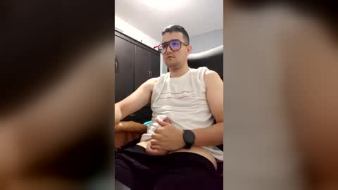 MrBull online show from August 6, 3:48 am