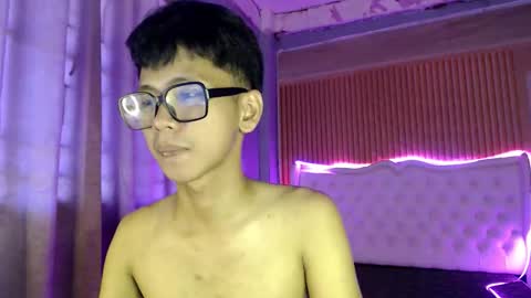 Ethan online show from June 11, 1:16 am