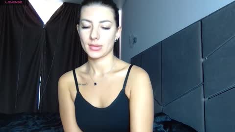Snapshot of nessystar chatting on October 8, 6:52 am Nessy online show from October 8, 6:52 am