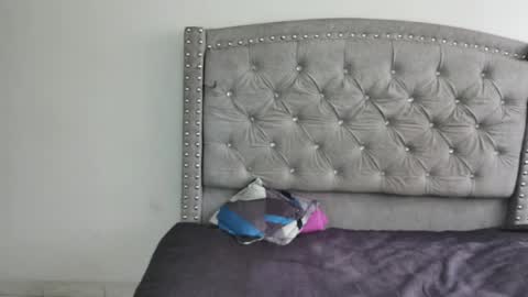 nesuko_kamado online show from October 18, 4:55 pm