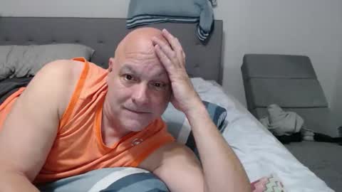 nethggoes85 online show from April 15, 1:53 am