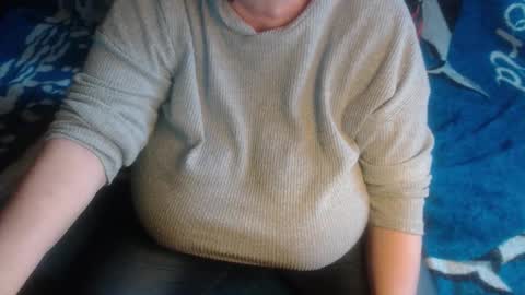 Lilly  online show from February 7, 1:47 pm