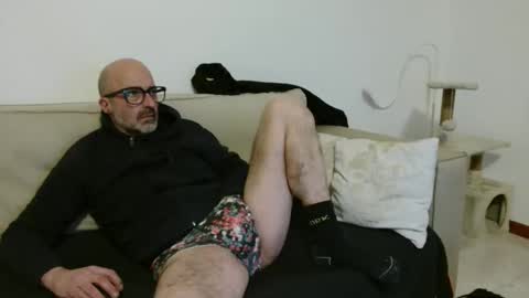 simi online show from November 26, 7:32 pm