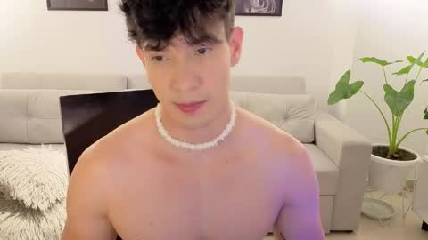   online show from May 15, 11:34 pm