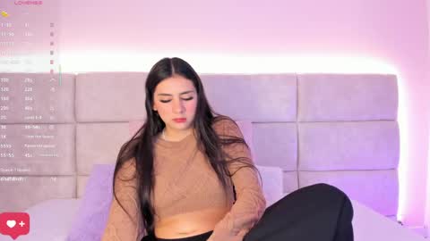 Nia online show from May 26, 12:55 pm