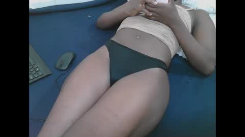 nia_0 online show from January 11, 7:25 am