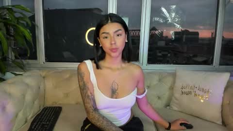 Nia Malkova online show from February 16, 11:19 am