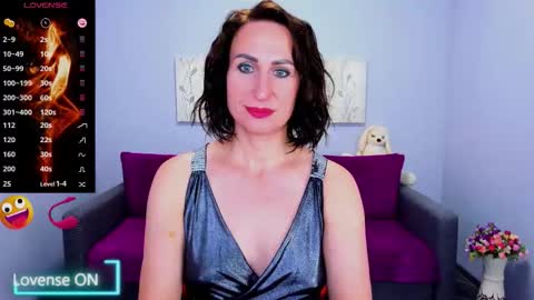 Snapshot of niasmithh chatting on October 8, 12:22 pm niasmithh online show from October 8, 12:22 pm