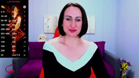 Snapshot of niasmithh chatting on February 19, 1:50 pm niasmithh online show from February 19, 1:50 pm