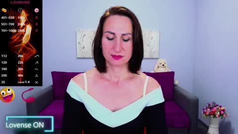 Snapshot of niasmithh chatting on October 18, 12:31 pm niasmithh online show from October 18, 12:31 pm