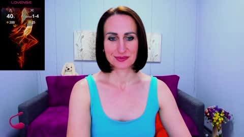 Snapshot of niasmithh chatting on December 14, 4:41 pm niasmithh online show from December 14, 4:41 pm