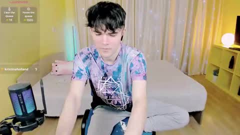 Snapshot of nic_ky chatting on January 28, 7:21 pm Nick PVT is open FanslyTwitter - Nic kycb online show from January 28, 7:21 pm