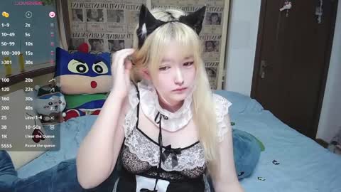 Belle online show from April 12, 8:13 pm