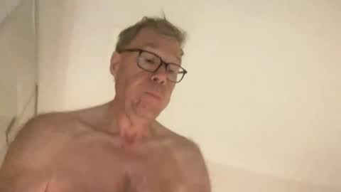 Snapshot of nice_gentle_naughty chatting on December 5, 12:06 pm Nice Gentle Naughty online show from December 5, 12:06 pm