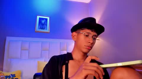 Nick online show from March 19, 2:28 am