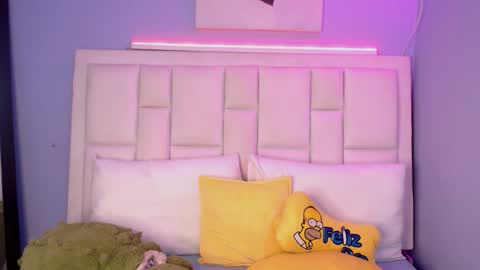 Nick online show from February 7, 11:19 pm