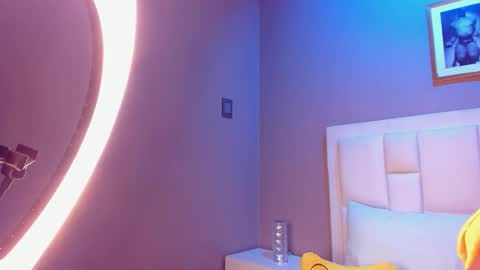 Nick online show from February 27, 1:53 am