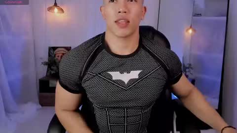 nick fenix online show from May 16, 3:14 am