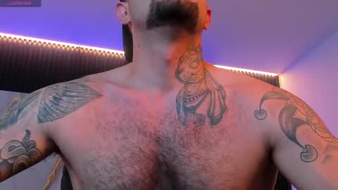 nick owen26 online show from March 31, 9:26 pm