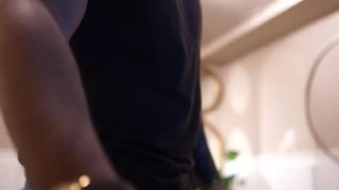 Jhohan online show from November 22, 1:42 pm