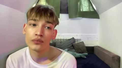 Nick online show from December 10, 7:37 am