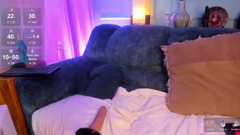nicki_ripperton online show from May 16, 6:32 am