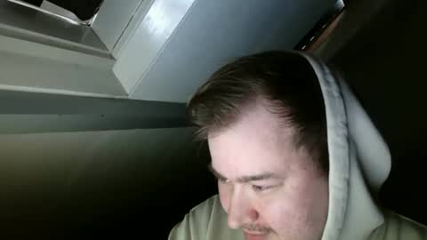 nickoeoeoe online show from April 17, 12:51 pm