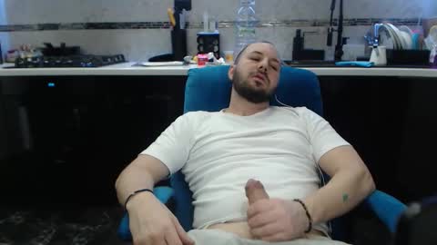 Julian online show from March 24, 10:49 pm