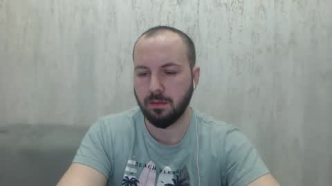 Julian online show from March 9, 11:42 pm