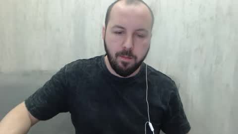 Julian online show from March 10, 11:51 pm