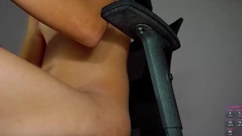 ISABEL   IG Dajobasa online show from November 28, 1:57 am