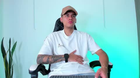 Nicky  online show from September 14, 5:03 pm