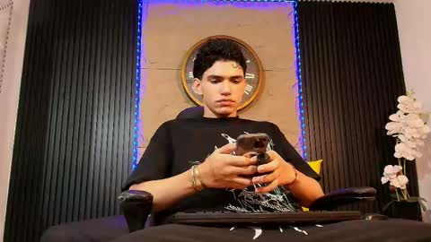 nico_monroet online show from April 27, 9:45 pm