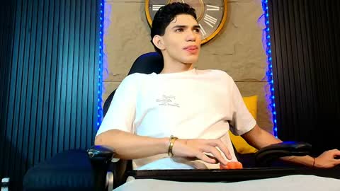 nico_monroet online show from April 30, 9:41 pm