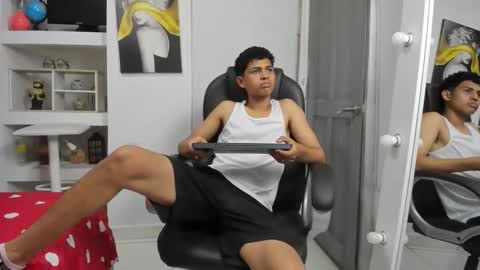 NICO online show from March 31, 8:42 pm