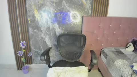 Nicol sanchez online show from May 24, 1:46 am
