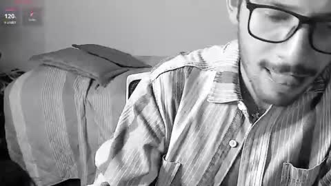 nicolasrodrii online show from June 26, 5:13 am