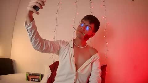 NicoLatinBoy online show from February 15, 10:08 pm